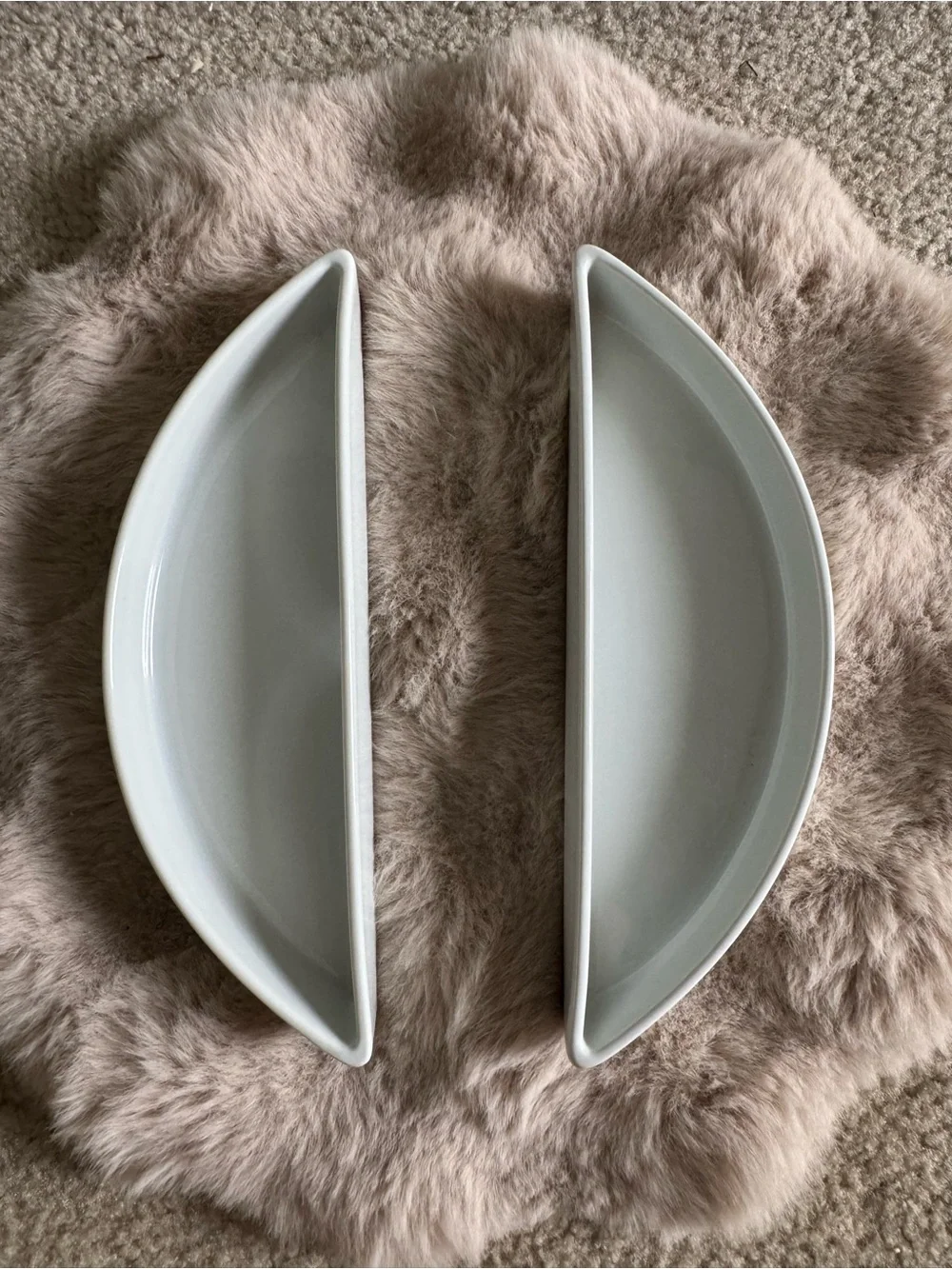 N/A white ceramic